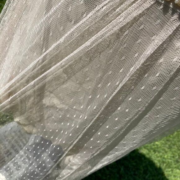 Women’s Cream Beaded Sleeveless Lace Dress by A’reve Size Small - Picture 5 of 7